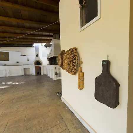 Jiannis House فاليراكي