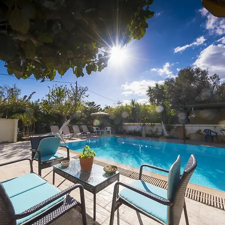 Jiannis House * فاليراكي