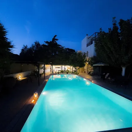 Jiannis House
