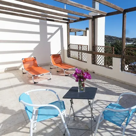 Jiannis House فيلة فاليراكي